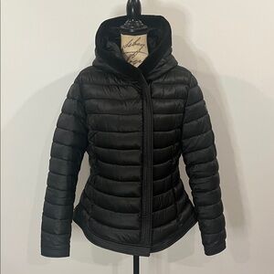 Bernardo EcoPlume Lust puffer jacket black L